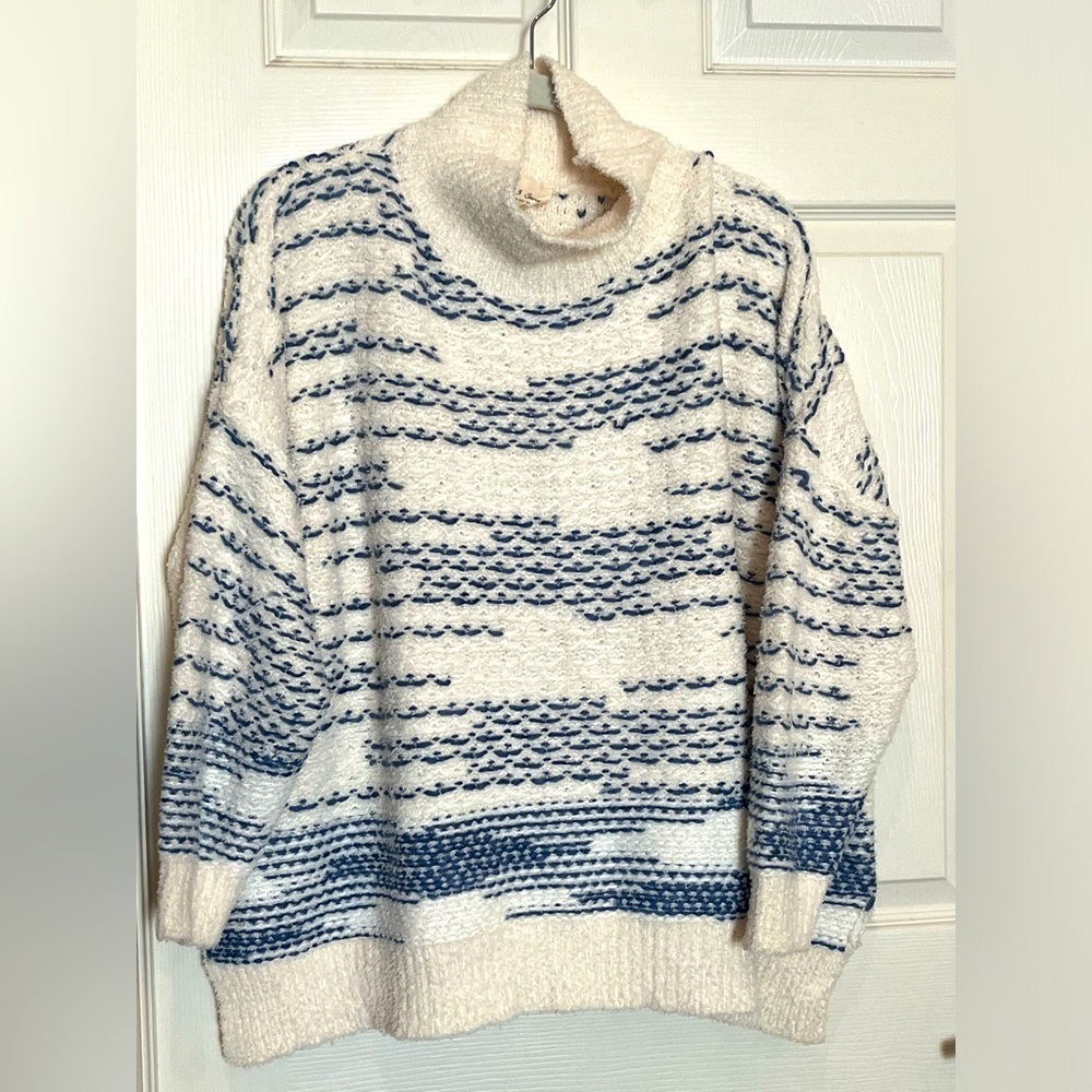 # Cozy blue/white chenille turtleneck sweater XL